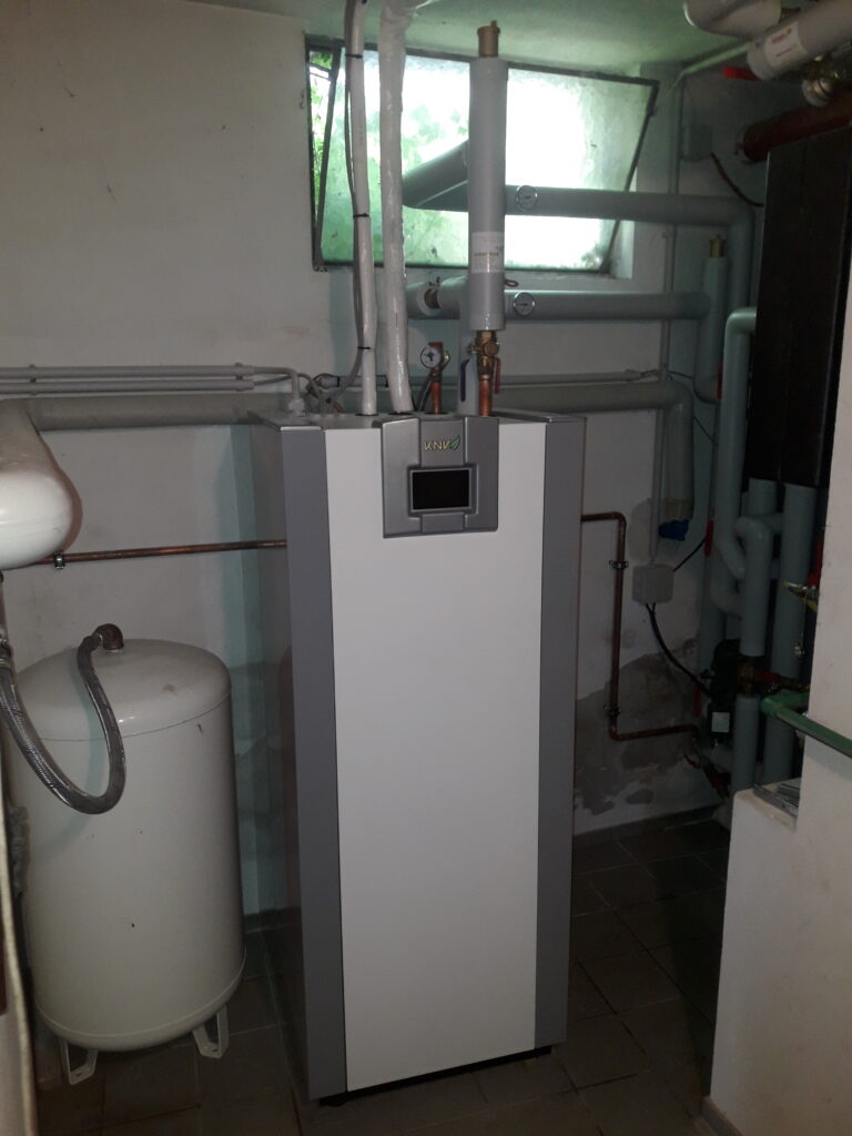 KNV Luftwärmepumpe, Unterach, SOLARier, Thermische Solaranlage, Raus aus Öl und Gas, die Heizungsstromundwassertechniker, Solarenergie, Heizungsumstellung