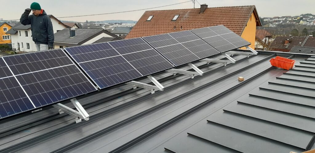 PV-Anlage, SOLARier, PV-Strom, die Heizungsstromundwassertechniker, erneuerbare Energie,