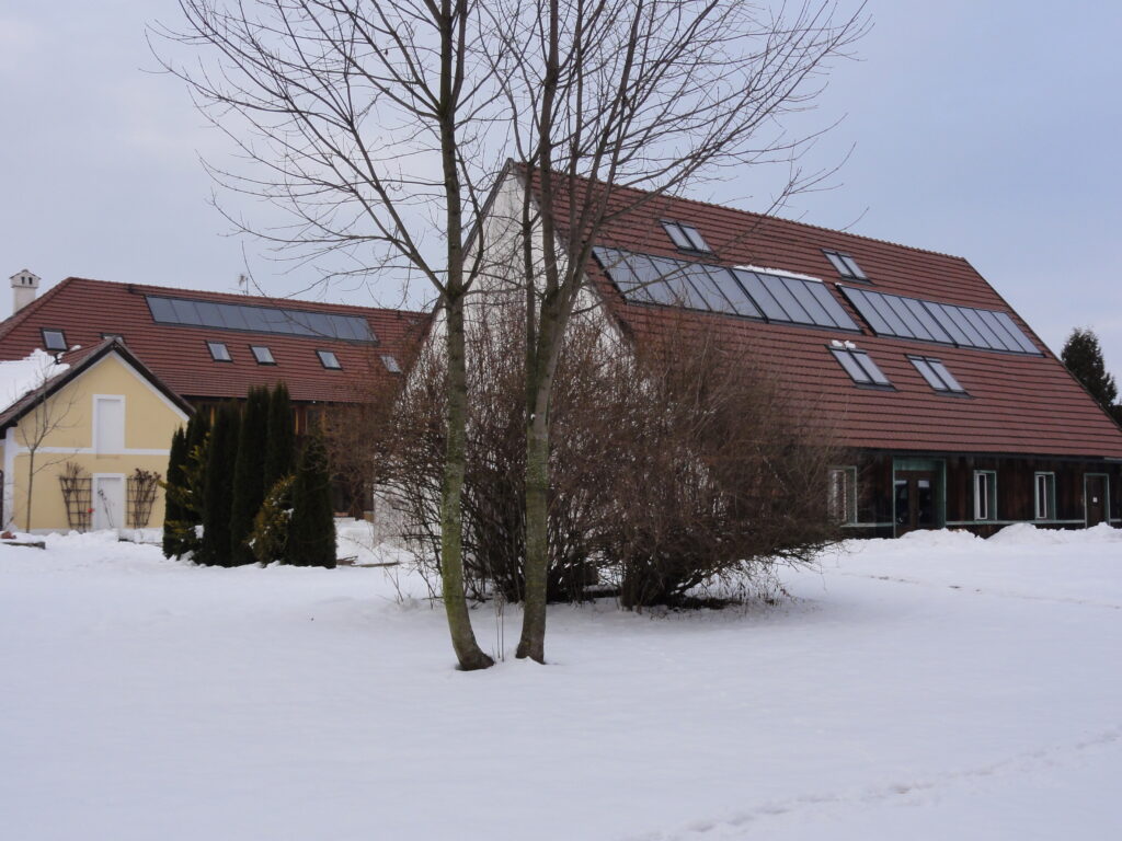 Heizungsdydraulik, SOLARier, Holzvergaserkessel, Frischwassertaucher, Solaranlage, Pufferspeicher, Ried im Traunkreis, erneuerbare Energie, Installateur,